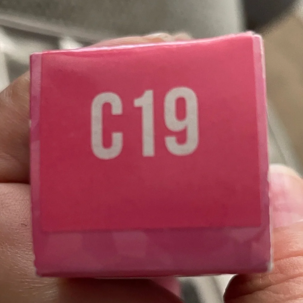 Jeffree Star Magic Star Concealer C19